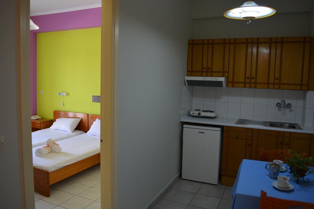 Montes Apartments & Studios 阿利卡纳斯 外观 照片